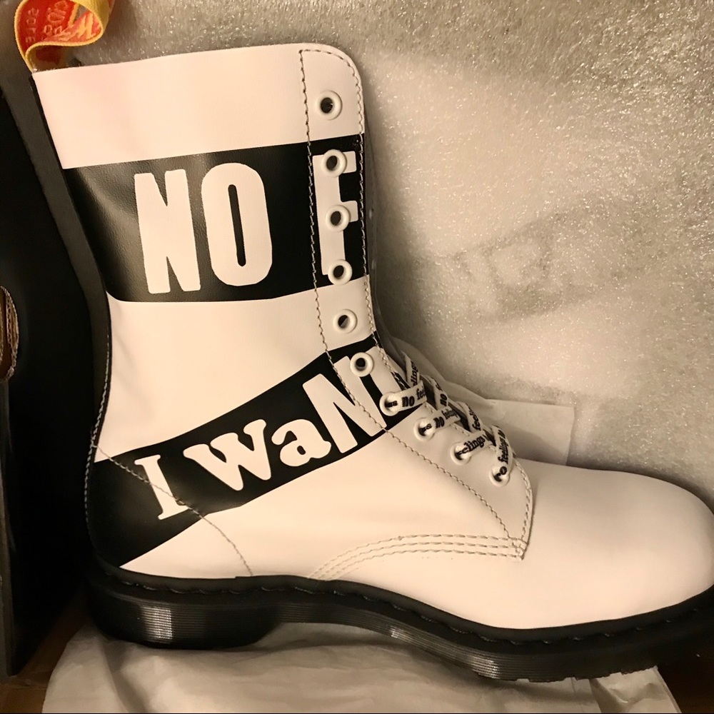 SEX PISTOLS X DR MARTENS Leather High Boo… - Picture 2 of 8